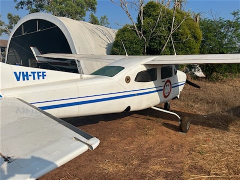 1981 Cessna 210 Aircraft