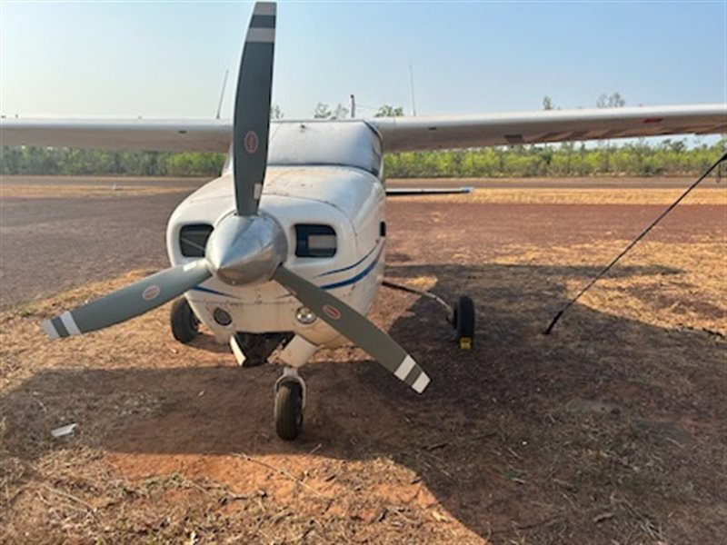 1981 Cessna 210 Aircraft