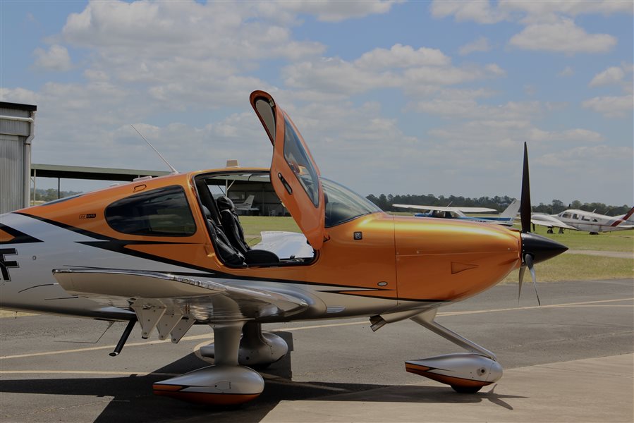 2022 Cirrus SR22 G6 GTS