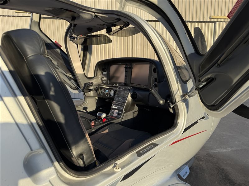 2008 Cirrus SR22 G3 GTS