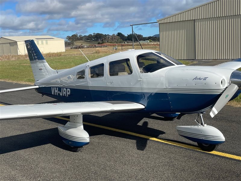 2003 Piper Archer III Aircraft