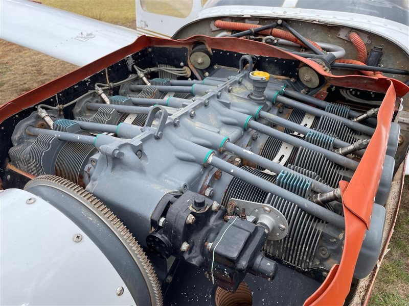 1968 Piper PA28-235 Pathfinder Aircraft