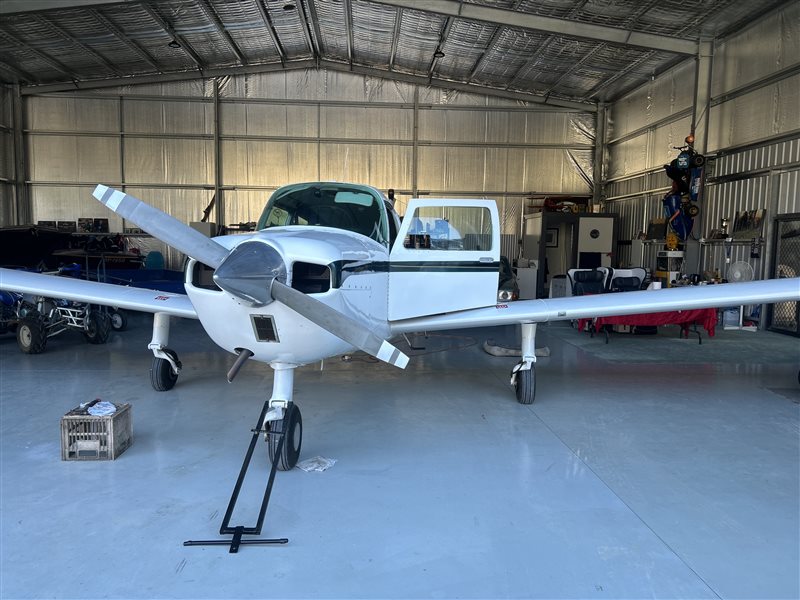 1975 Beechcraft C23 Sundowner Aircraft