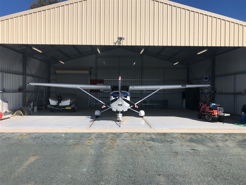 2005 Cessna 182 Skylane Aircraft