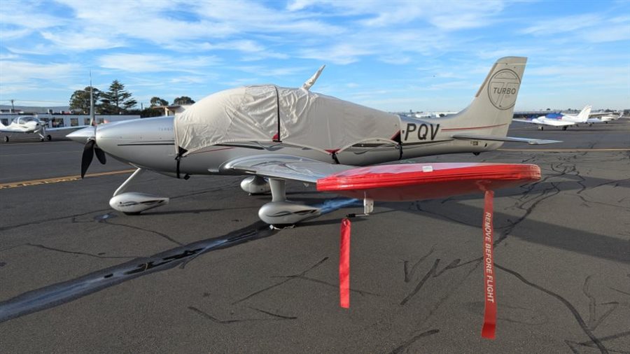 2003 Cirrus SR22 TN