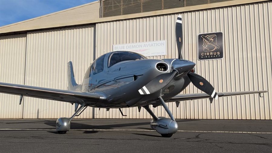 2003 Cirrus SR22 TN