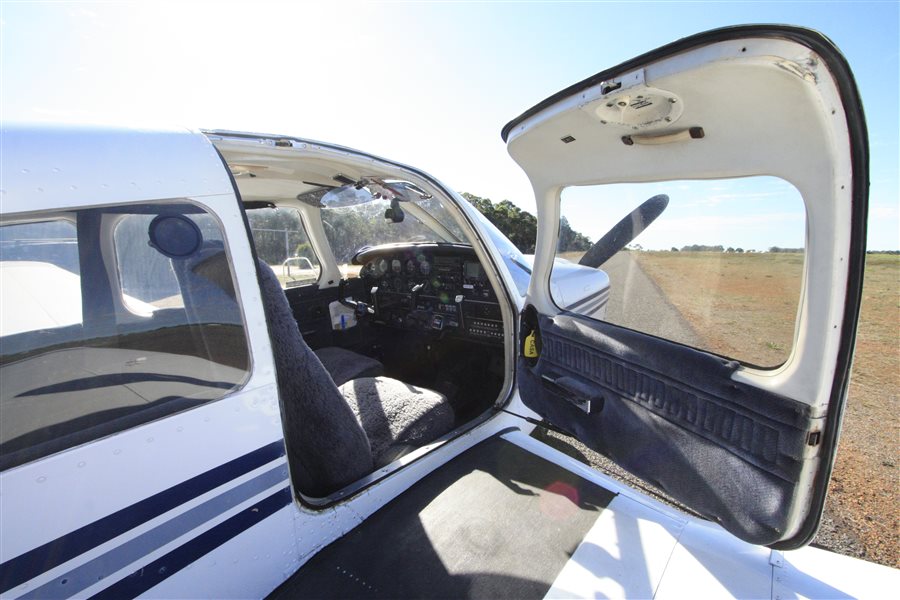 1981 Piper Arrow 201 Aircraft