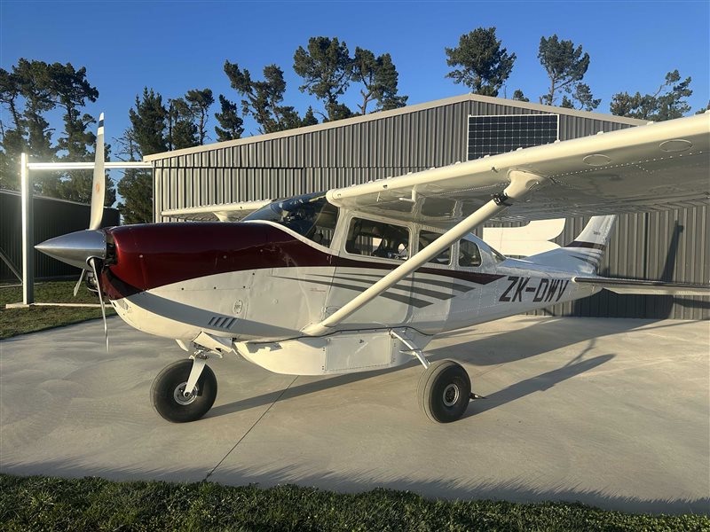 1975 Cessna 206 Aircraft