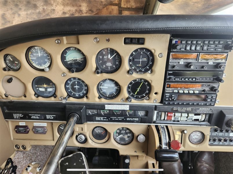1977 Piper Warrior Aircraft