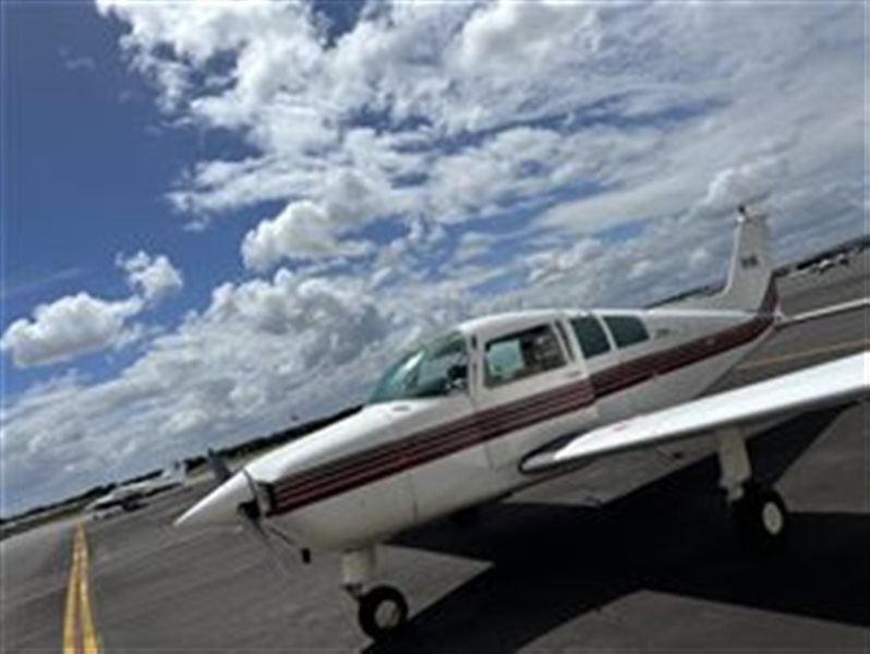 1974 Beechcraft C23 Sundowner Aircraft