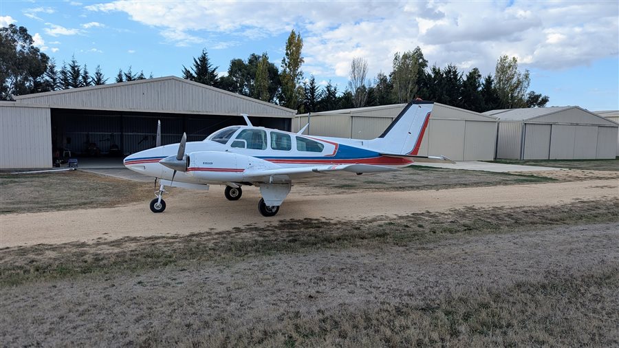 1969 Beechcraft Baron 55 B Aircraft