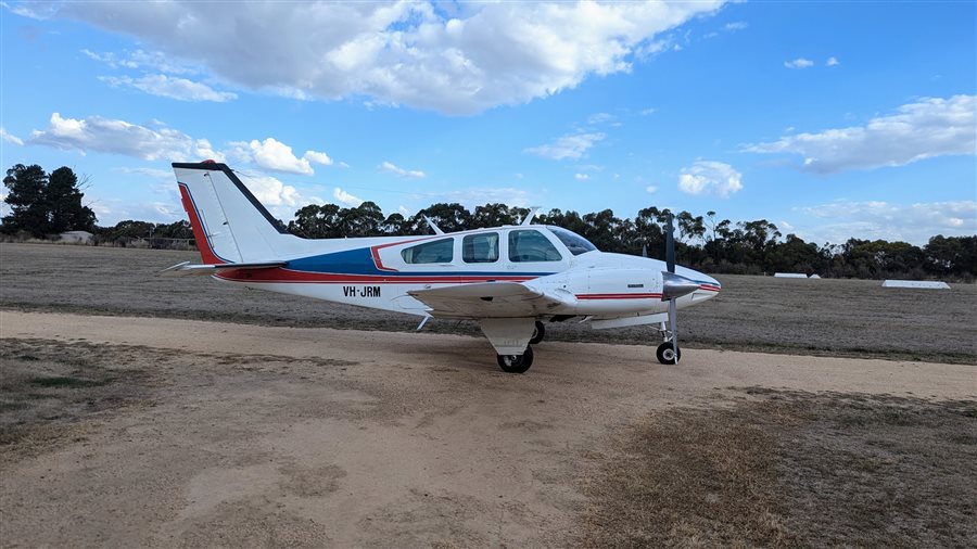 1969 Beechcraft Baron 55 B Aircraft
