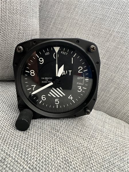 Instruments - Altimeter 5934PM-3