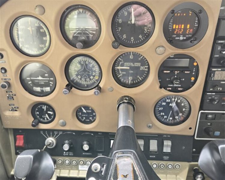 1970 Cessna 182 Skylane Aircraft
