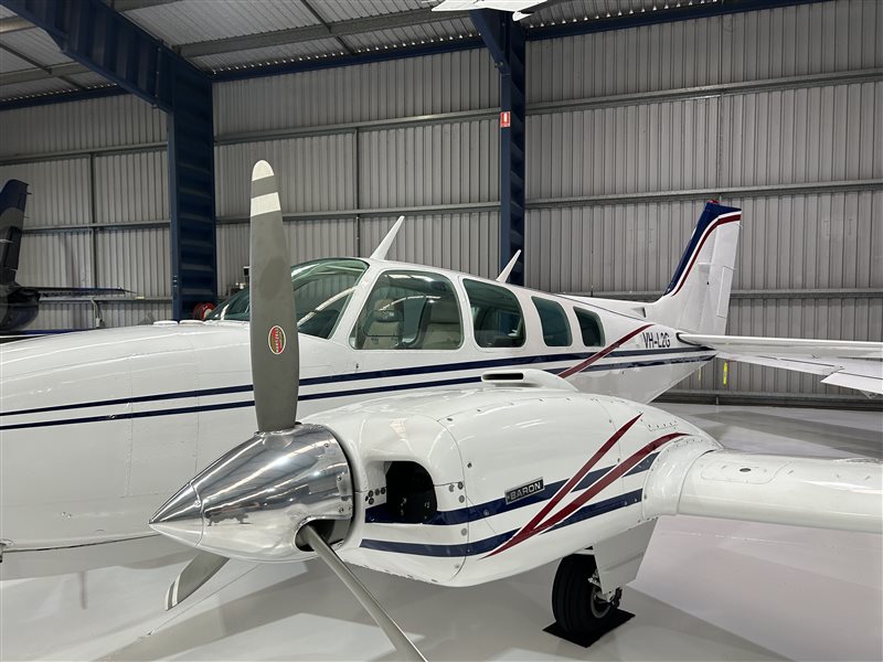 1975 Beechcraft Baron 58 Aircraft