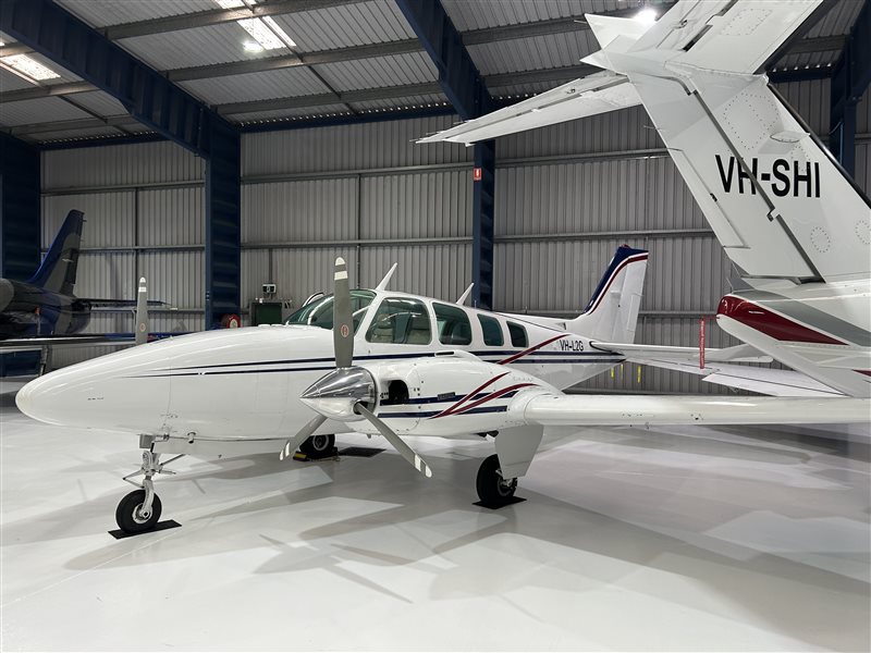 1975 Beechcraft Baron 58 Aircraft