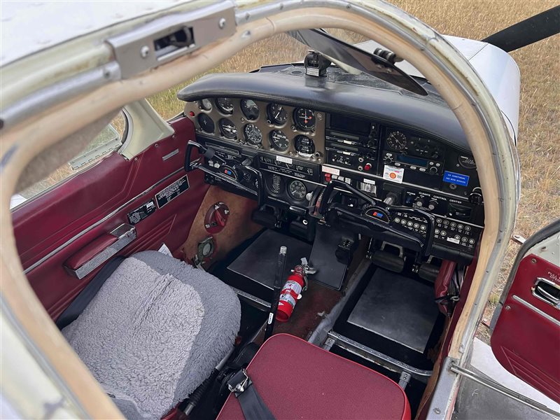 1974 Piper Cherokee 140 Aircraft