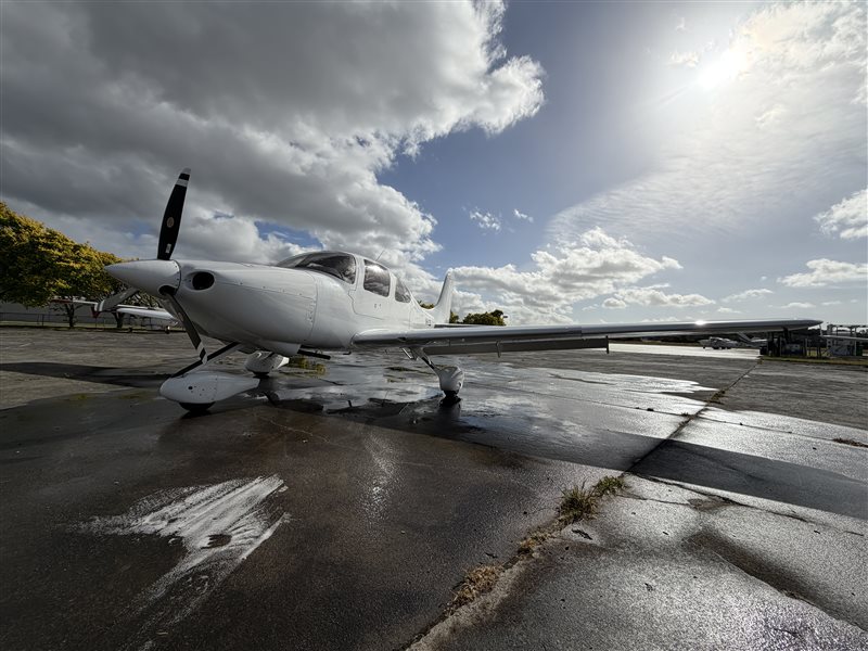 2004 Cirrus SR20 G2
