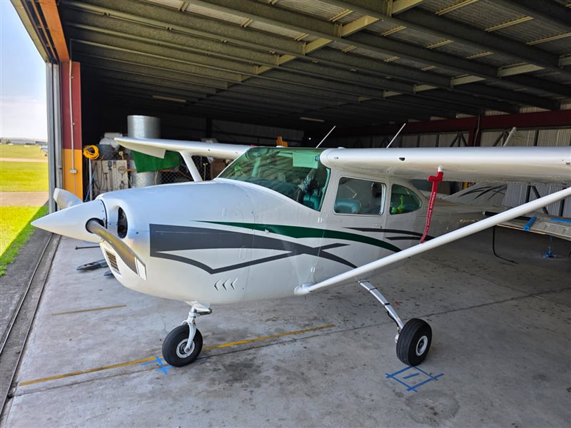 1969 Cessna 182 Aircraft