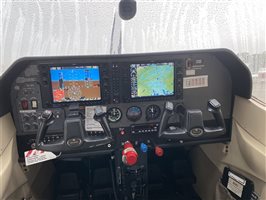 2005 Cessna 182 T