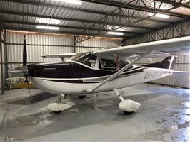 2004 Cessna 182 Aircraft