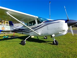 1981 Cessna 172RG Cutlass Aircraft