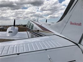 1998 Beechcraft Baron B58 Aircraft