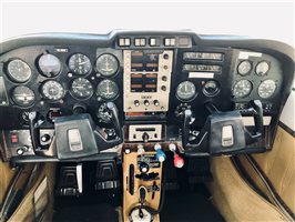 1974 Cessna 182p Aircraft