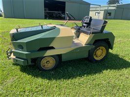 Ground Support Equipment - Tug made by Hastings Deering