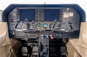 2005 Cessna 182 T