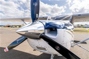 2005 Cessna 182 T