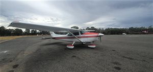 1982 Cessna 182 Skylane Aircraft