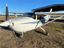 2001 Cessna 182 Skylane Aircraft