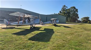 1943 De Havilland Tiger Moth Aircraft