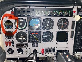 Avionics  - Davtron digital chronometer M800