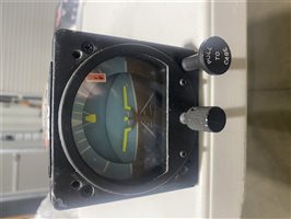 Avionics  - R C Allen 28volt electric AH