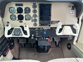1999 Beechcraft Bonanza A36 Aircraft