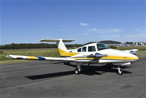1982 Beechcraft Duchess 76 Aircraft