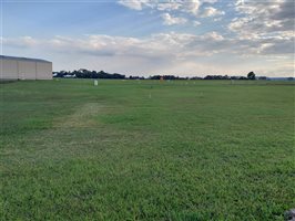 Hangars - Lot - 1