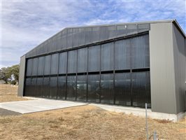 Hangars - Newly built hanger with amenities and extras-Cowra