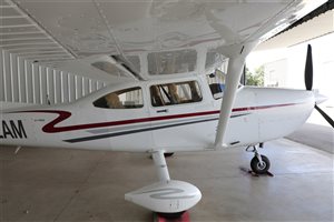 2001 Cessna 182 182T