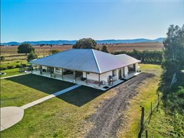 Property - 307 Silverleaves Road, Mount Beppo, Qld 4313