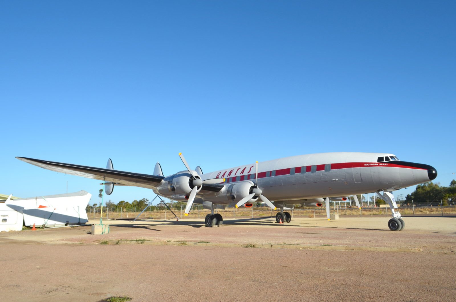 External Restoration Of The Super Constellation Complete